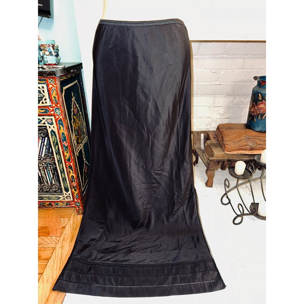 VINTAGE 60's 70's LADY LYNNE SAKS FIFTH AVENUE YOUNG DIMENSIONS BLACK MAXI SLIP